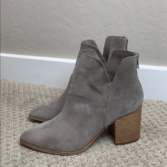 Steve Madden Shoes - NEW Steve Madden Grey suede bootie size 8